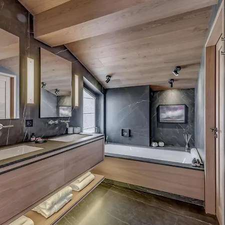 Luxurious Chalet With Pool Шале